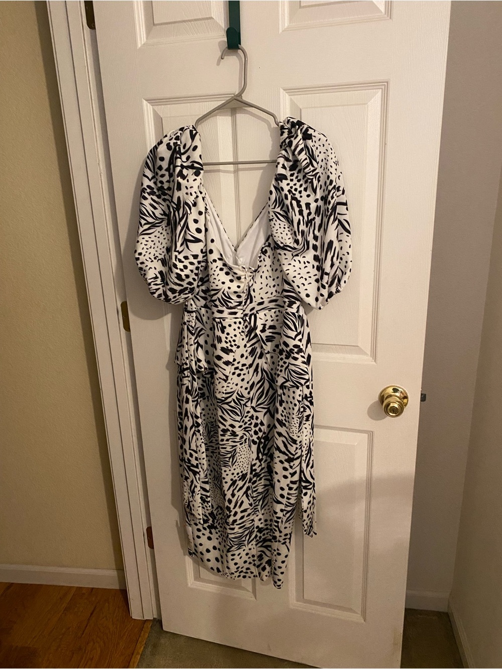 ASOS Black & White Printed Midi Dress with Puff Sleeves size 12